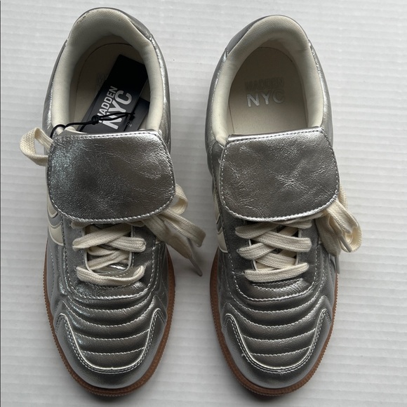 Made NYC Silver Sneakers size 8 - Picture 3 of 10